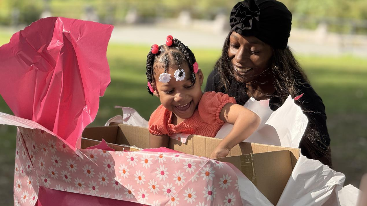 FanttikRide Crafts Custom Joy:A Left-Pedal Wiggle Car Empowers a Child with Limb Differences